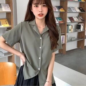 Casual Button-Front Short Sleeve Top in Olive Green